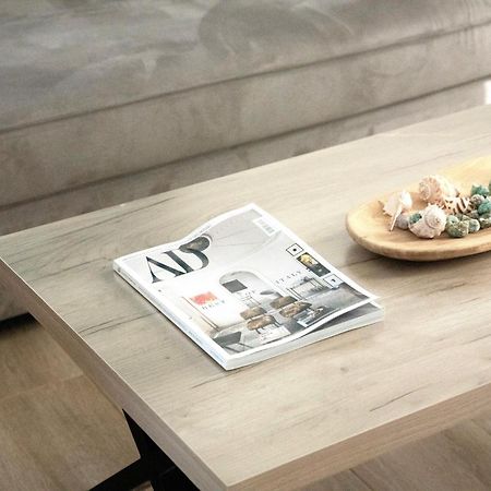 Exquisite 4-Bedroom Prestige Apartment Rhodes City エクステリア 写真