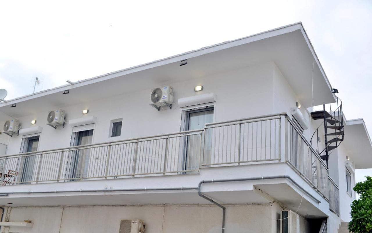 Exquisite 4-Bedroom Prestige Apartment Rhodes City エクステリア 写真