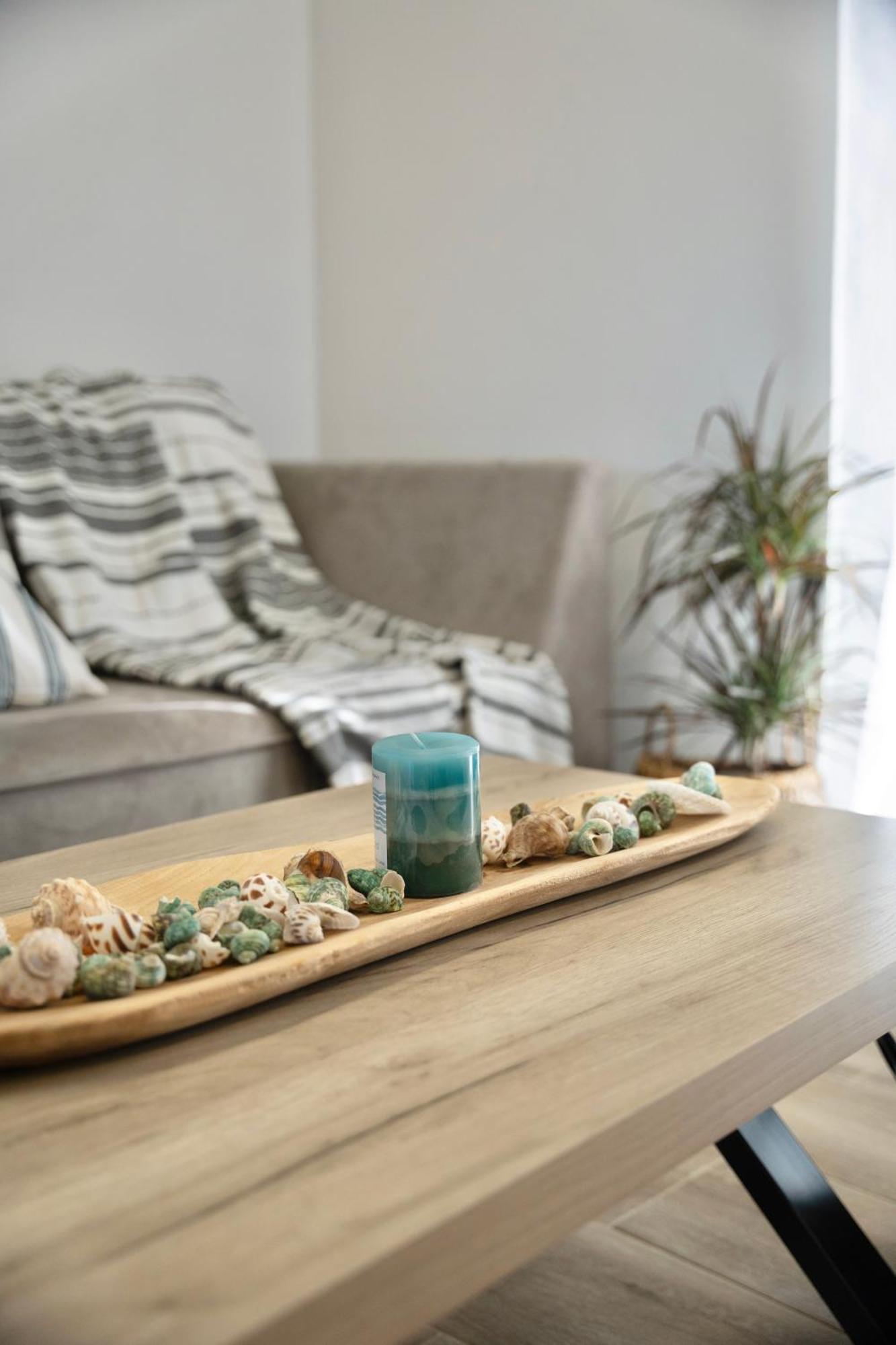 Exquisite 4-Bedroom Prestige Apartment Rhodes City エクステリア 写真